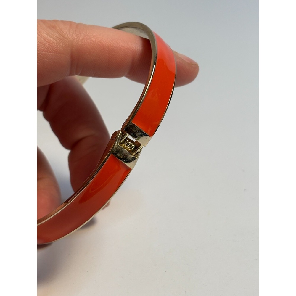 Clamper Bracelet Bold Red Statement Secure Clasp - Picture 9 of 10